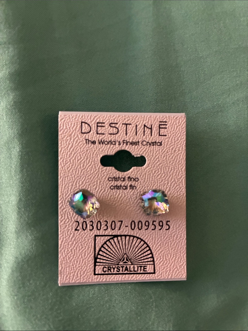 Destiné Aurora Green Iridescent Crystal Stud Earrings